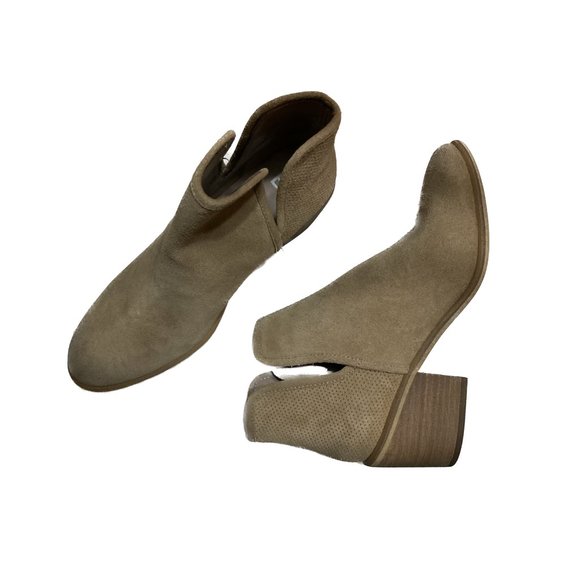 BP. Split Shaft Light Tan Suede Ankle Booties - Picture 2 of 8